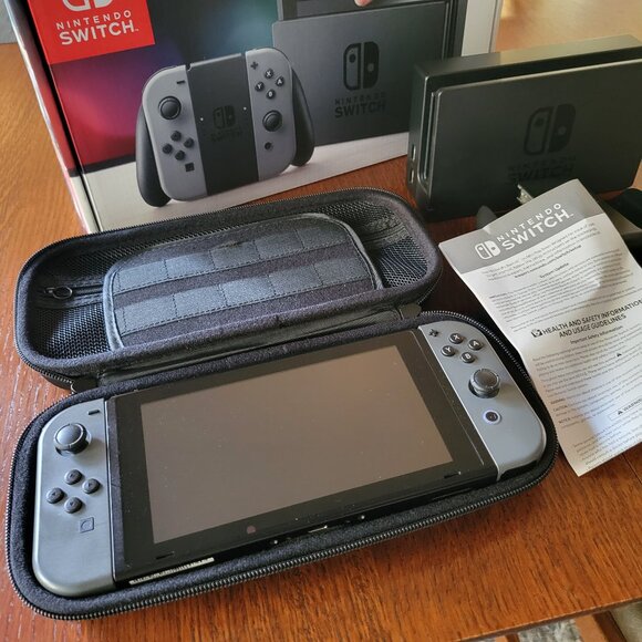 Original Nintendo Switch Complete Set - Picture 2 of 7